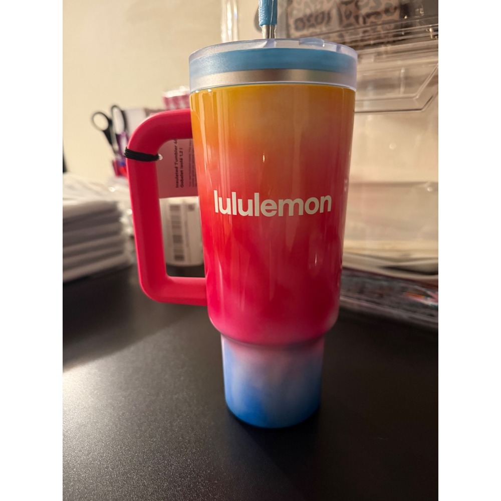 Lululemon Insulated Tumbler 40oz Smoothie Poolside Stellar Magenta NWT